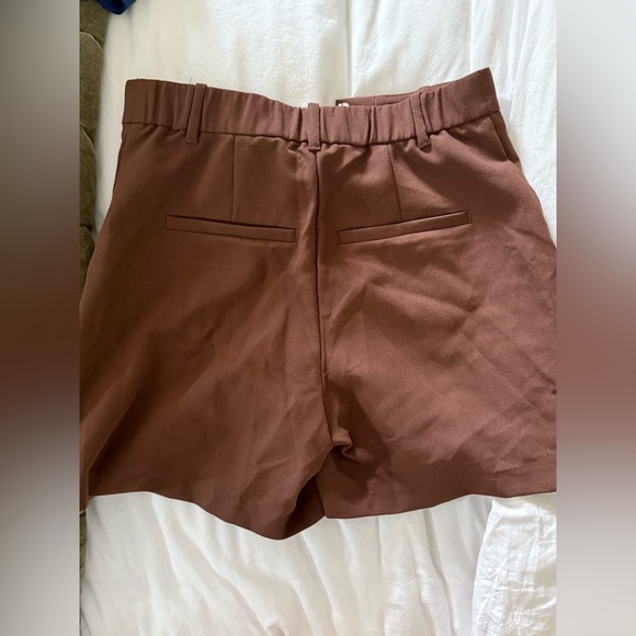 Abercrombie & Fitch Brown Trouser Shorts - Picture 2 of 4